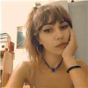 Tutor di italiano che insegna a bambini e ragazzi di tutte le etá